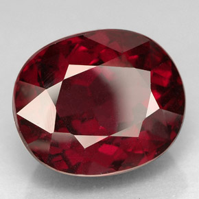 10,33 ctw natürlicher roter Rhodolith, Oval Schliff, VS