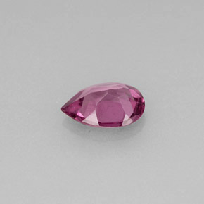 0,69 ctw natürlicher violetter Rhodolith, Birnenform, VS-SI