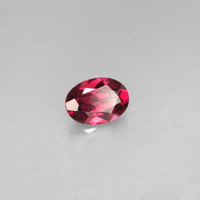 0,79 ctw natürlicher roter Rhodolith, Oval Schliff, VS