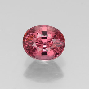 0,70 ctw natürlicher roter Rhodolith, Oval Schliff, VS