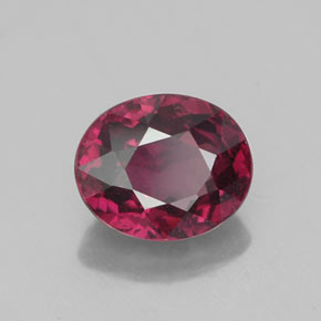 2,35 ctw natürlicher roter Rhodolith, Oval Schliff, VS
