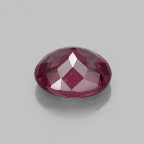 2,21 ctw natürlicher roter Rhodolith, Oval Schliff, VS