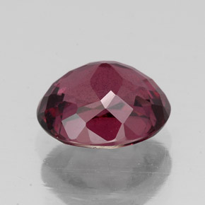 2,46 ctw natürlicher roter Rhodolith, Oval Schliff, VS