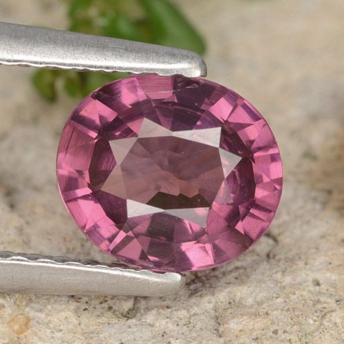 1.23ct Natürlicher Rosaig-lila Rhodolith-Granat, Oval, VS