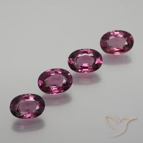 3.83ctw Natürlicher rötlich-lila Rhodolith-Granat, Oval, VVS-VS