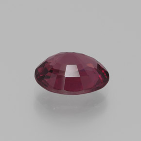 2,05 ctw natürlicher roter Rhodolith, Oval Schliff, VVS-VS