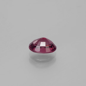 1,49 ctw natürlicher purpurfarbener Rhodolith, Oval Schliff, VS