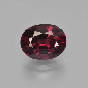 3,11 ctw natürlicher roter Rhodolith, Oval Schliff, VS