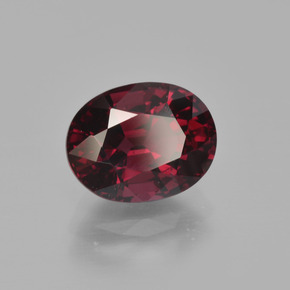 3,11 ctw natürlicher roter Rhodolith, Oval Schliff, VS