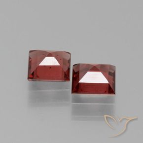 1.35 ct natürliche Tiefes Scharlachrot Rhodolith-Granat-Edelsteine, Quadrat, VS