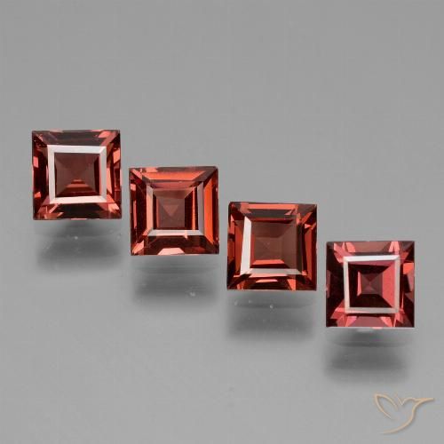3.06ctw Natürlicher Tiefes Scharlachrot Rhodolith-Granat, Quadrat, VS
