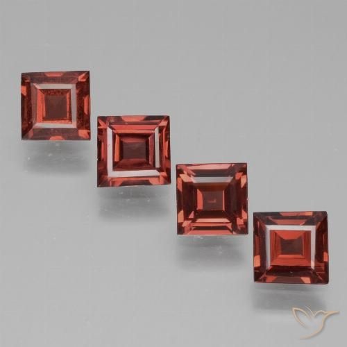 2.43ctw Natürlicher Mittelrot Rhodolith-Granat, Quadrat, VS