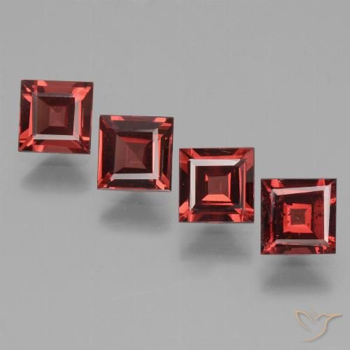 2.65ctw Natürlicher Tiefes Scharlachrot Rhodolith-Granat, Quadrat, VS