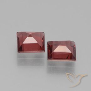 1.37 ct natürliche Tiefes Weinrot Rhodolith-Granat-Edelsteine, Quadrat, VS