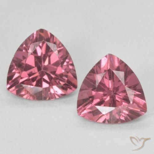 1.01ctw Natürlicher Light Merlot Red Rhodolith-Granat, Trillion, VVS-VS