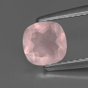 0,76 ctw natürlicher rosafarbener Rosenquarz, Transparent, Transparent / Lichtdurchlässig