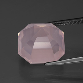 14,17 ctw natürlicher rosafarbener Rosenquarz, Smaragdschliff, Transparent