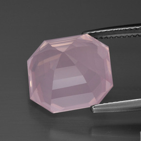 10,62 ctw natürlicher rosafarbener Rosenquarz, Smaragdschliff, Transparent