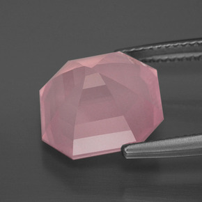 8,04 ctw natürlicher rosafarbener Rosenquarz, Smaragdschliff, Transparent