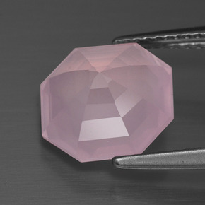 4,08 ctw natürlicher rosafarbener Rosenquarz, Smaragdschliff, Transparent