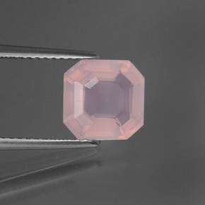 2,20 ctw natürlicher rosafarbener Rosenquarz, Smaragdschliff, Transparent
