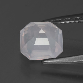 1,96 ctw natürlicher rosafarbener Rosenquarz, Smaragdschliff, Transparent