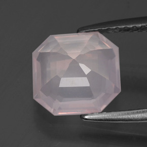 2,31 ctw natürlicher rosafarbener Rosenquarz, Smaragdschliff, Transparent