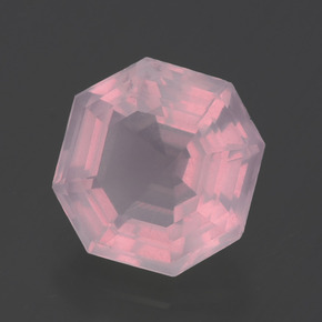 2,60 ctw natürlicher rosafarbener Rosenquarz, Smaragdschliff, Transparent