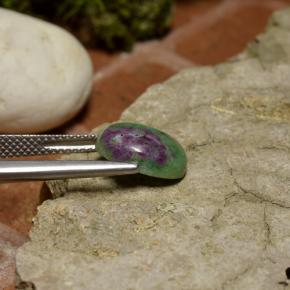 9,17 ctw natürlicher Mehrfarbig Rubin-Zoisit, Oval Schliff, Lichtundurchlässig