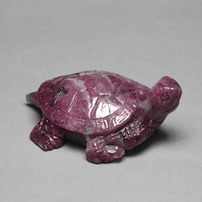 9,17 ctw natürlicher Mehrfarbig Rubin-Zoisit, Ausgefallene Form, Lichtundurchlässig