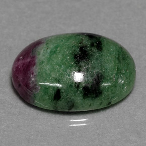 10,08 ctw natürlicher mehrfarbiger Rubin-Zoisit, Oval Schliff, Lichtundurchlässig
