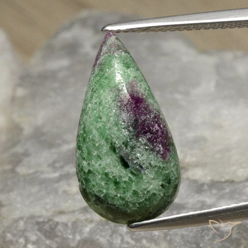 8.25ct Natürlicher Mehrfarbig Rubin-Zoisit, Birnenform, Lichtundurchlässig