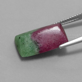 9,17 ctw natürlicher Mehrfarbig Rubin-Zoisit, Baguette, Lichtundurchlässig