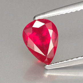 1,37 ctw natürlicher roter Rubin, Birnenform, VS-SI