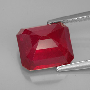 4,93 ctw natürlicher roter Rubin, Smaragdschliff, VS-SI