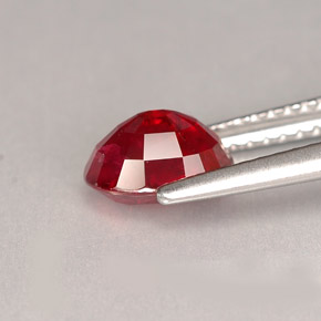 1,62 ctw natürlicher roter Rubin, Oval Schliff, SI