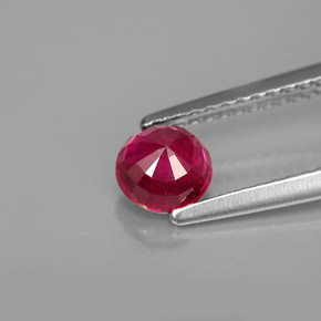 0,85 ctw natürlicher roter Rubin, Rundschliff, VS-SI