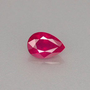 0,98 ctw natürlicher roter Rubin, Birnenform, VS-SI