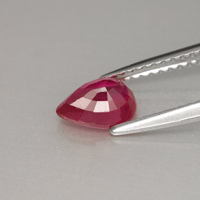 1,00 ctw natürlicher roter Rubin, Birnenform, VS-SI