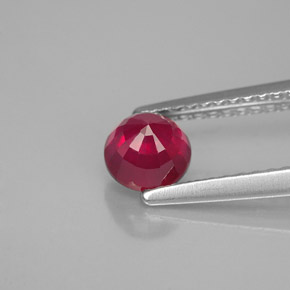 0,89 ctw natürlicher roter Rubin, Rundschliff, VS-SI