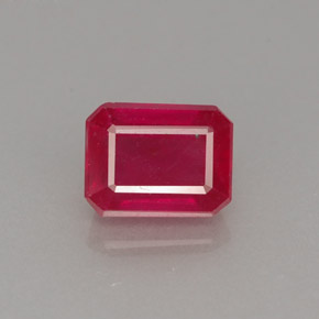 1,65 ctw natürlicher roter Rubin, Smaragdschliff, SI