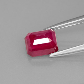 1,77 ctw natürlicher roter Rubin, Smaragdschliff, VS-SI