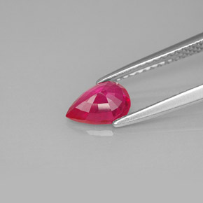 0,90 ctw natürlicher roter Rubin, Birnenform, VS-SI