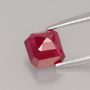 1,68 ctw natürlicher roter Rubin, Smaragdschliff, VS-SI