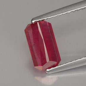 1,52 ctw natürlicher roter Rubin, Smaragdschliff, VS-SI