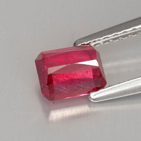 1,00 ctw natürlicher roter Rubin, Smaragdschliff, VS-SI