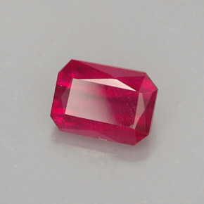 1,68 ctw natürlicher roter Rubin, Smaragdschliff, SI