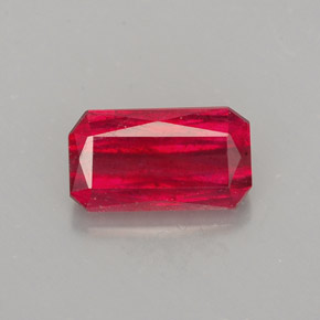 1,54 ctw natürlicher roter Rubin, Smaragdschliff, SI