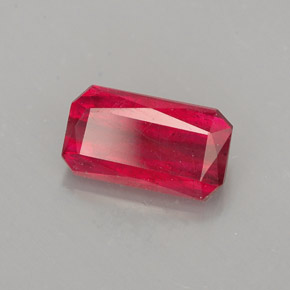 1,54 ctw natürlicher roter Rubin, Smaragdschliff, SI