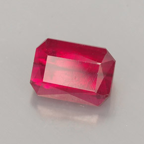 1,54 ctw natürlicher roter Rubin, Smaragdschliff, SI